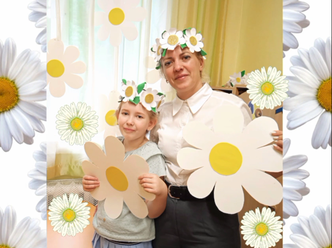 С днем семьи любви и верности (группа 9) С днем семьи любви и верности (группа 9).